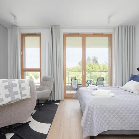 Apartment Exclusive And Modern In With Air Conditioning And Desk By Renters Prestige