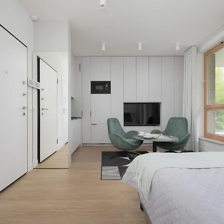 Exclusive And Modern Studio In Warsaw With Air Conditioning And Desk By Noclegi Renters Warsaw
